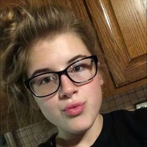 Meet your Posher, Hope